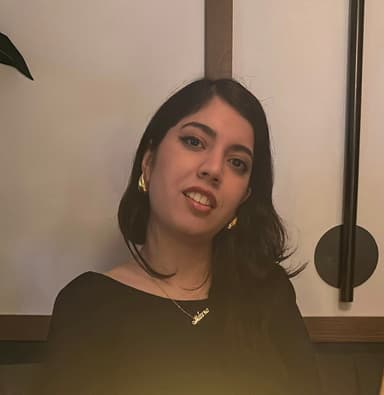 /images/team/Mehrnaz_Zafari.jpg